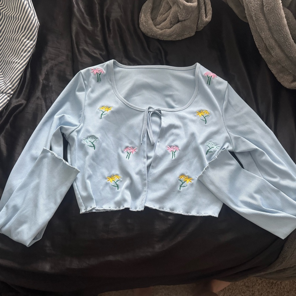 ROMWE Blue Embroidered Cardigan - Picture 2 of 4